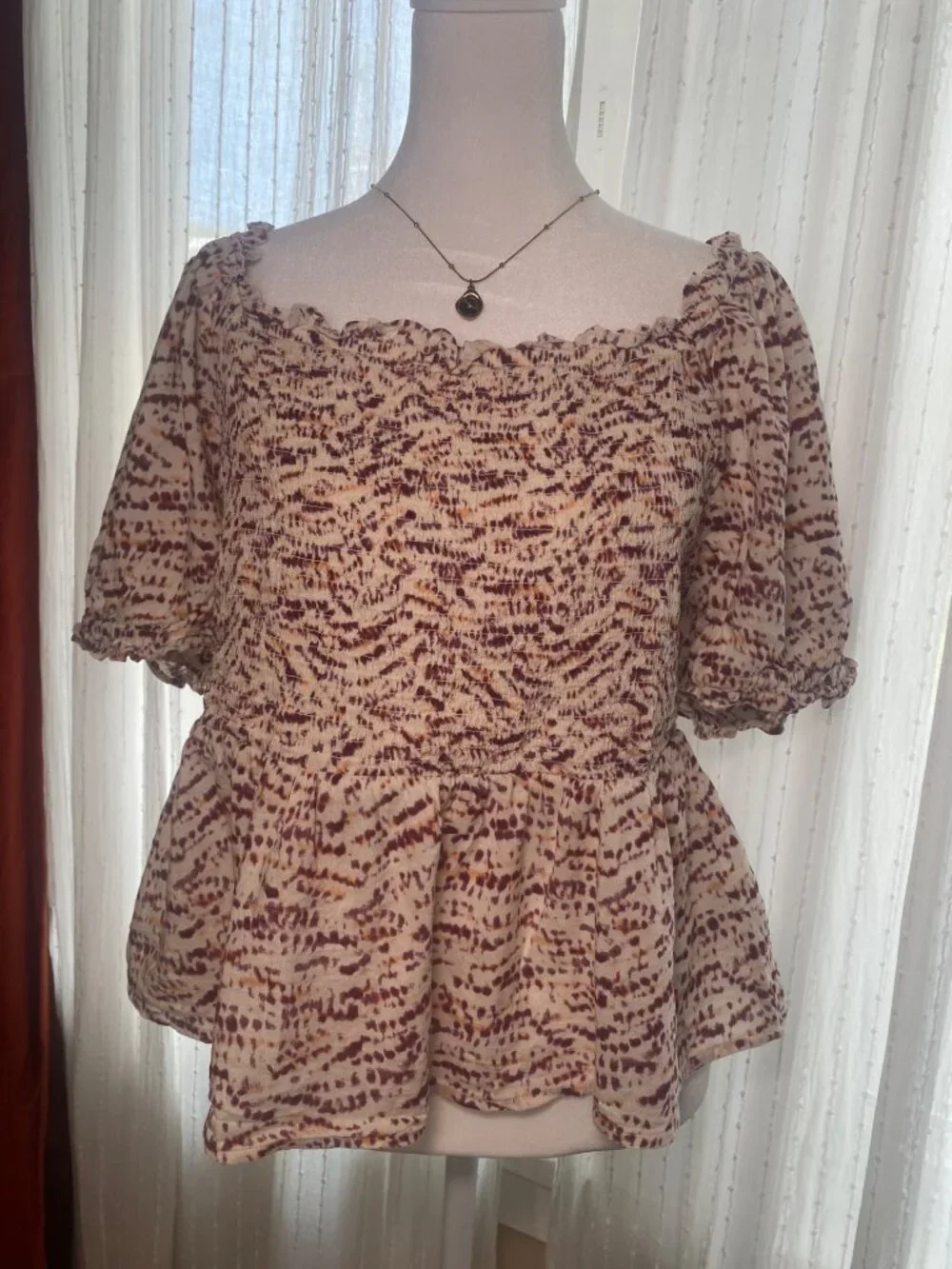 Old Navy Smocked Peplum Blouse Puff Sleeve Beige Brown L